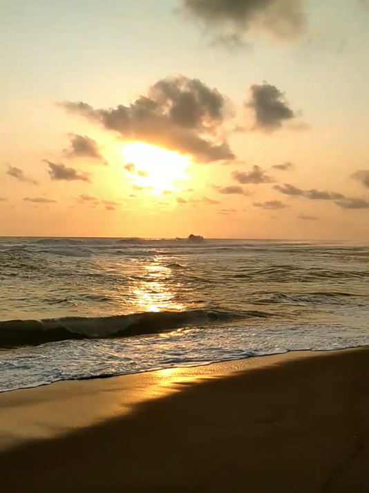 Aku Memilihmu #sunset #pantai #pemandangan #pemandanganalam 