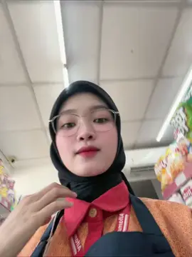 DINA OKTAVIANI (Karyawan Alfamart Sedang Trending)  Semoga Husnul Khotimah 🤲 #viral #dinaoktaviani #alfamart #trendingtiktok #husnulkhotimah 
