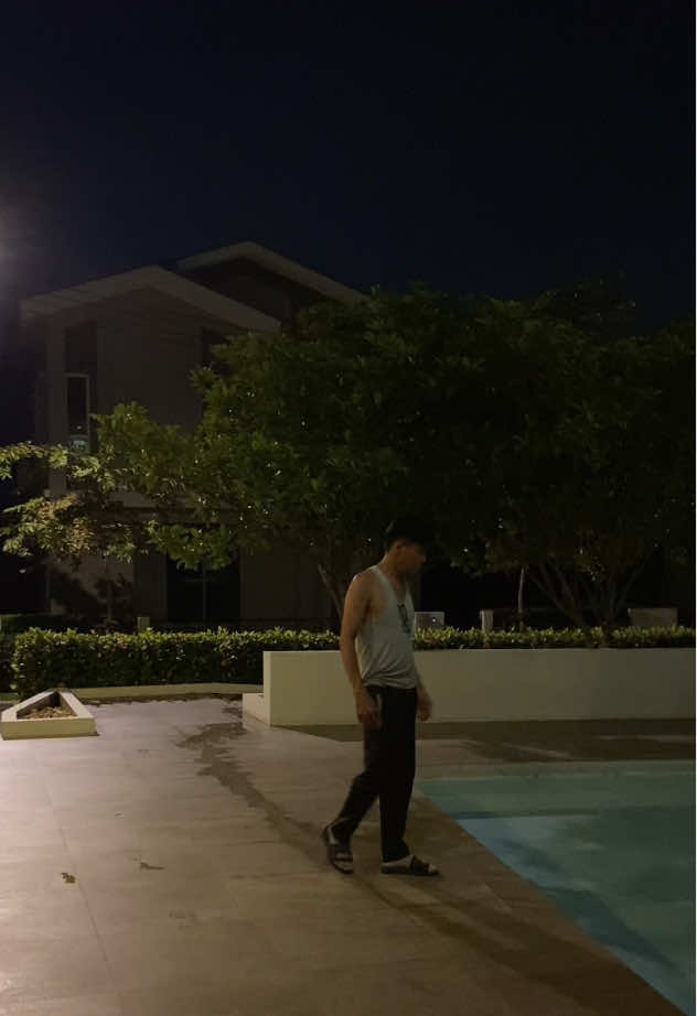 ค่ำคืนนี้ เหมือนอยู่เดียดาย อิแม่ถือกล้องให้ พ่าม!!!