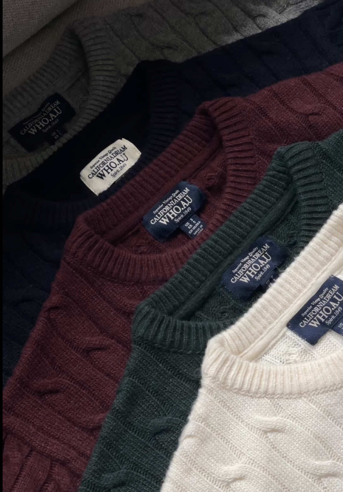 Em áo xinh như này mà không tậu cho mùa thu đông sắp tới thì phí mấttt #WhoauVietnam #WhoauVN #sweater#sưwoaustevebear #WHOAUAutumn 