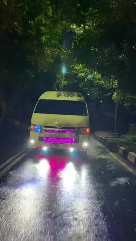 Memang asikk 💃🏼 ready sewa hiace cimahi / bandung 📲085722320501 #sewahiacebandung #sewamobilbandung #hiacejawabarat #sewavipcar #sewainnovareborn 