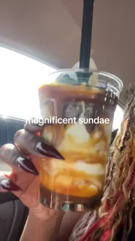 #stitch with @Allure🪞 cracked sundae glitch #allurescastle #fyp #funny #viral 