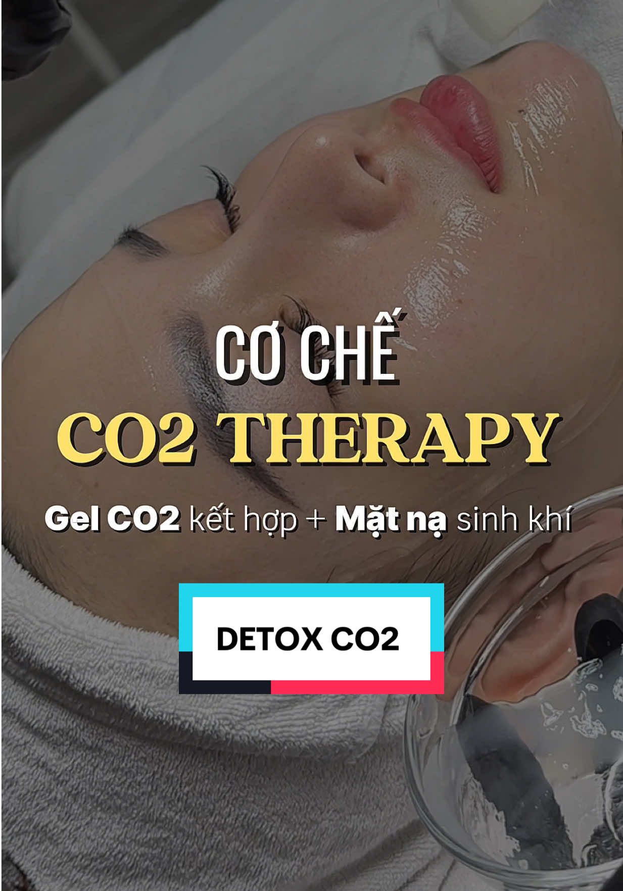 Bạn có biết , hít thở đúng cách cũng là 1 dạng detox. Vậy nên Detox co2 thanh lọc da sẽ sinh ra Oxy ngấm dần vào trong da giúp da thanh lọc co2 và cặn bã dầu thừa rất hiệu quả nhé.! 🥰 #detoxco2 #detoxco2therapy #nhatlespa #spadanang #xuhuong 