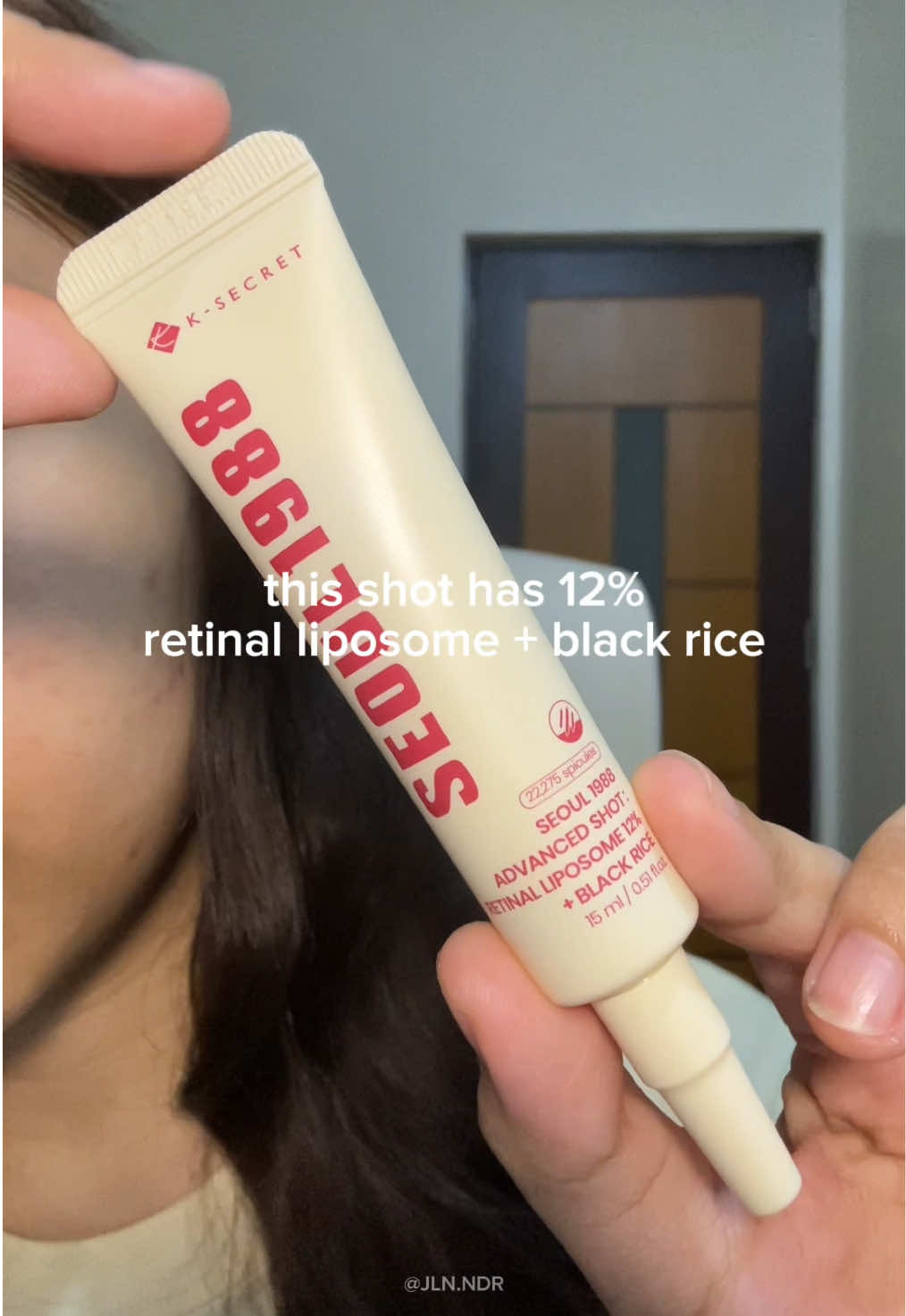 trying out the new retinol shot from ksecret 💛  🏷️ @KSECRET GLOBAL #ksecret #seoul1988 #retinal #shot #wrinklecare 