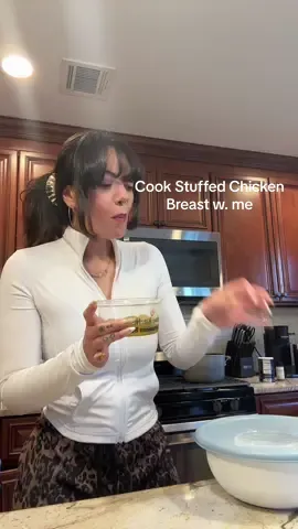 What a journey 😆… praying you learned something from this video …if not cool … thanks for watching my indecisive-ness real time 🤍… #stuffedchickenbreast #cookingathometiktoktv #cookwithme 