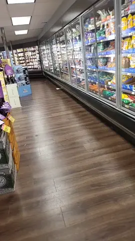 Dry bagel kinda morning. #groceryshopping #store #shopping #shop #sapspeaks 