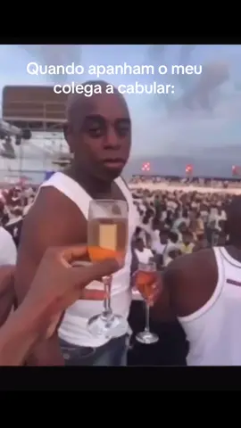 Deixa pra quem sabe 😂#memesangola🇦🇴 #palopes🇬🇼🇨🇻🇲🇿🇸🇹🇦🇴 #angola🇦🇴 #vaiprofyinferno👺🔪 