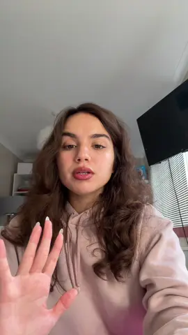Natural wavy hair routine💕 #pourtoii #pourtoipage #tiktokdz #fypシ゚ #algeriangirl #explore #🇩🇿🇲🇦🇹🇳 #❤️ #hairtok 