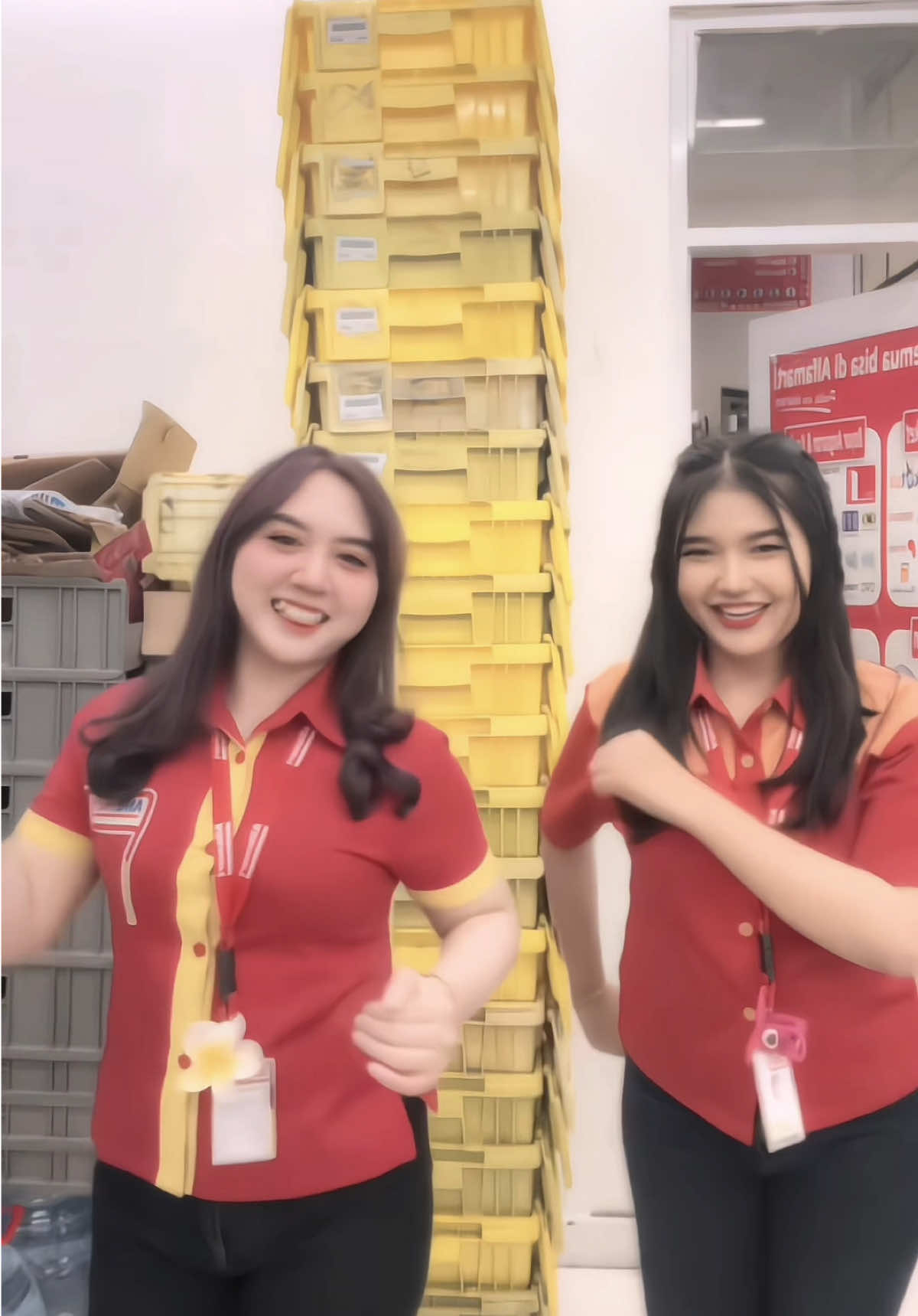 background nya abaikan aja🤦🏻‍♀️