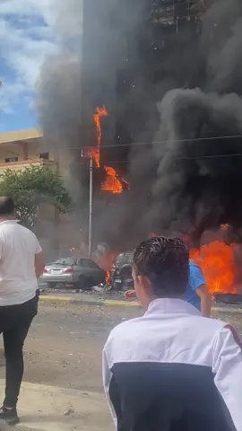 ياًحول الله يارب المستشفى ولاعت بي العربيات ربنا يشفي كل مصاب و يصبر أهالي الضحايا و يكون ف عون صاحب المستشفى وصحاب العربيات الرحمه من عندك يارب #مستشفي_كرموز 