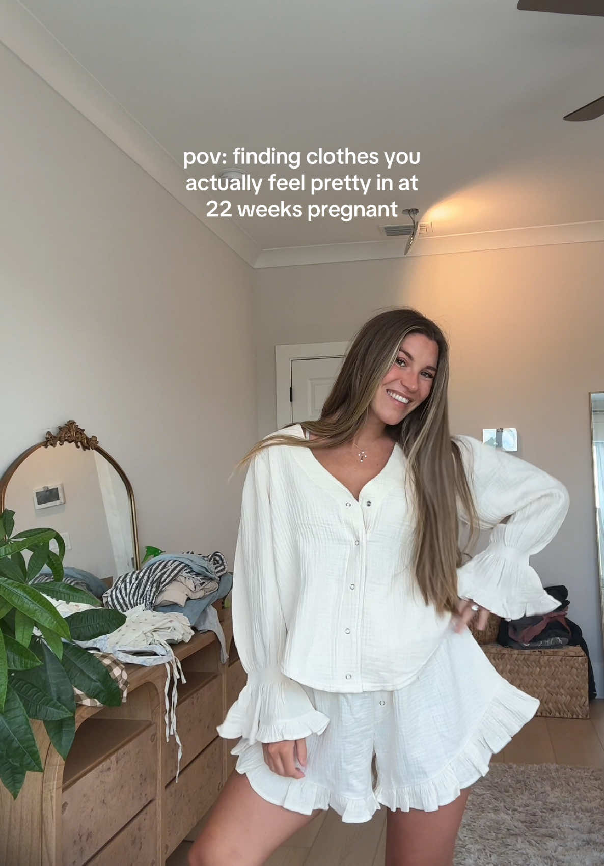 pj’s & flowy sets allllll day - @nothingfitsbut_official 🤍 #22weekspregnant #pregnancyoutfits #pregnancyjourney 