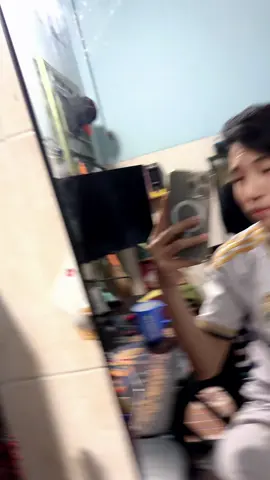 Lắc hơi mạnh😆 #CapCut #lgbt🌈 #xuhuong #fyp 