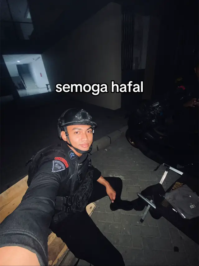 baru hafal hormat nya doang