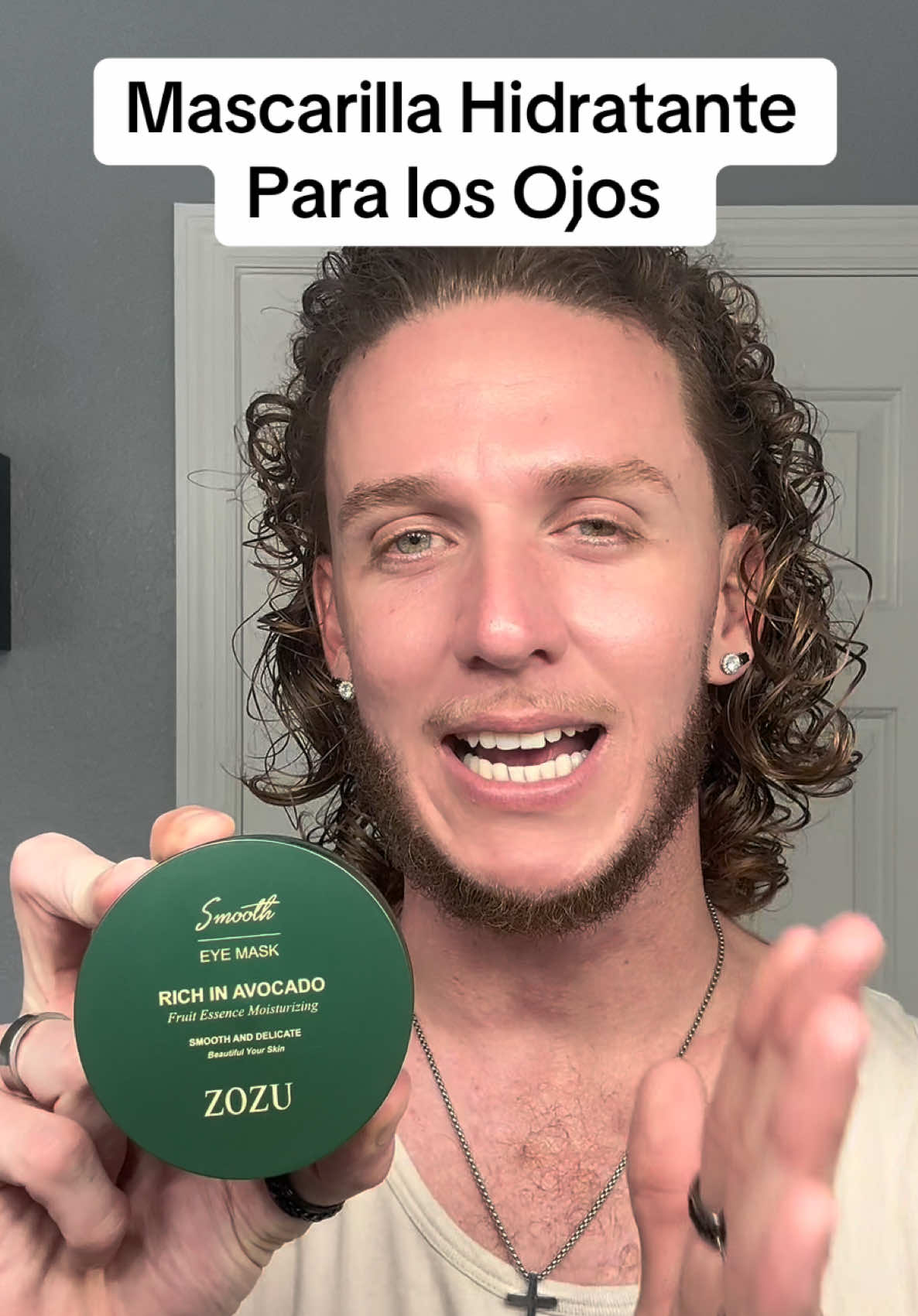 Por menos de lo que cuesta un desayuno puedes tener esta mascarilla de aguacate para los ojos. Ayuda a reducir la aparición de ojeras. #ojeras #TikTokShopCreatorPicks #TikTokShopFallDealsForYou #mascarilla 