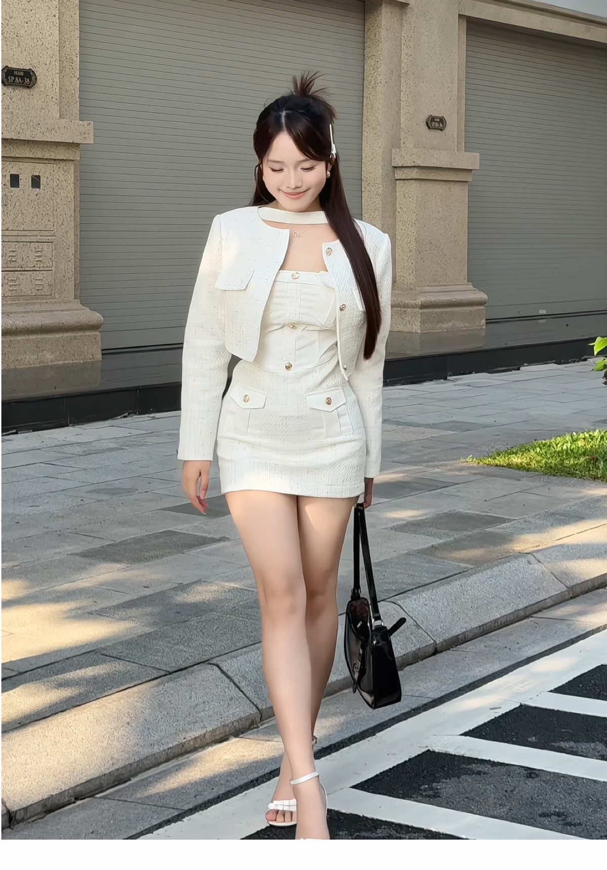 Set này giá khum rẻ mà bán hơn 1000set là biết ẻm cỡ nào rùi đó