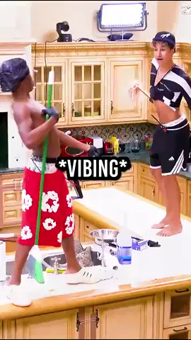 Rakai and Tota performing❤️‍🩹😂#mafiathon3 #tota #rakai #viral #trendingvideo 