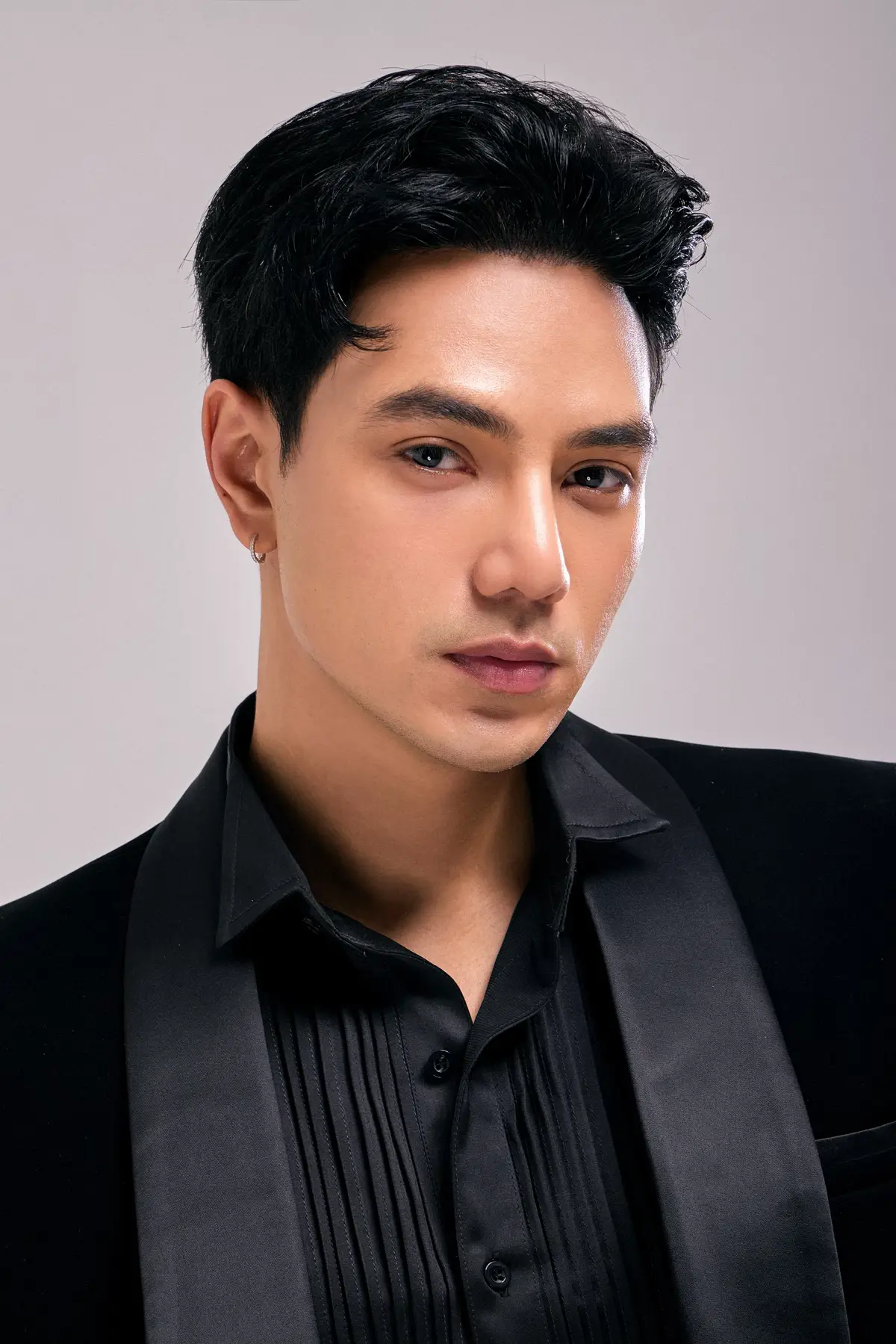 Portrait ပုံလှလှလေးတွေ 🖤 #ချာလီ  #သီဟဦး  #myanmaractor 