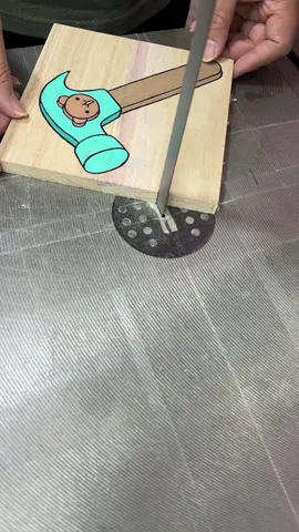 Can you watch without blinking? #woodcarving #relaxing #woodworking #asmr #satisfying 