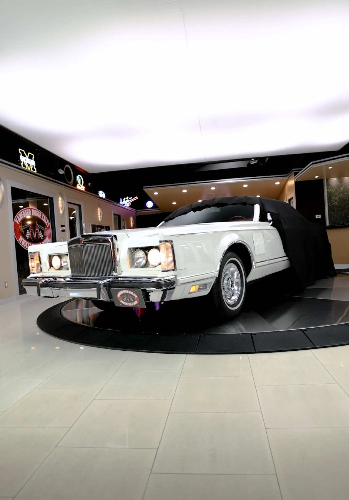 Feel the magic of this beautiful 1978 Lincoln Continental Mark V ✨ Available Now!