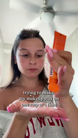 i still sweat but this does help 🤍 #sweatingproblems #sweatproof #sweatproofmakeup #nosweat #primer 