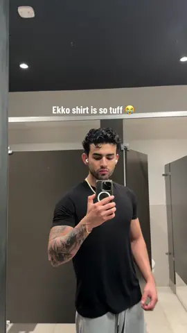 Don’t buy it if you want to look more attractive #fittedshirt 
