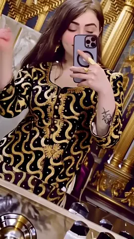 Roopanaz0 ❤️‍🔥  #roopanaaz0  #ForYou  #CapCut  #trending  #fyp 