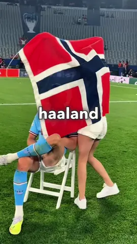 Football's Elite: Specialized Skills and the Ultimate Player #Aura #football #messi #ronaldo #footballtiktok 