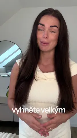 Vlhčené ubrousky? Micelárka? Retinol? Slupovací maska? A nebo tonikum? Co z toho (ne)máte ve své #skincare ? 😋  #cosmetics #kosmetika