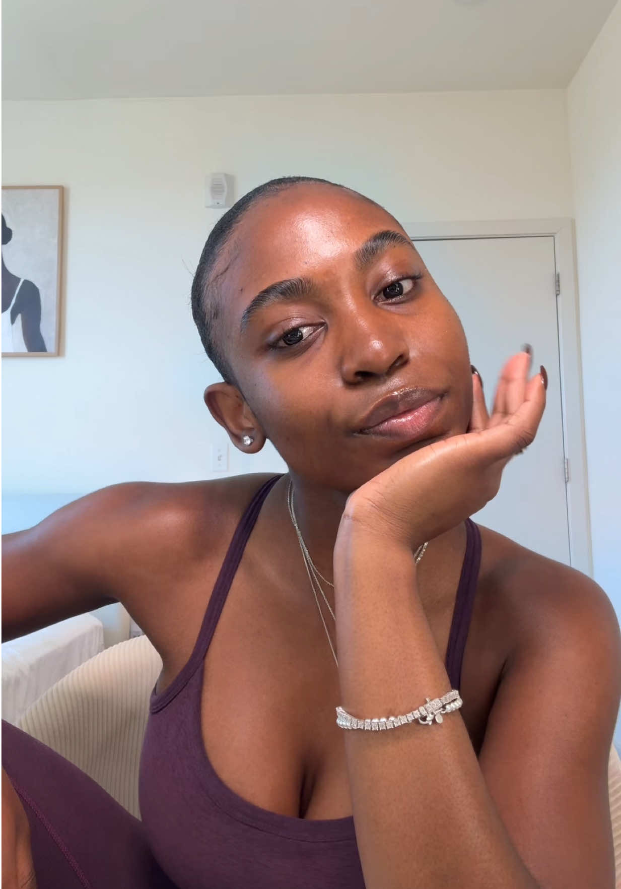 Happy Thursday my girls, hope you guys have an amazing day 💗💗 #grwmpilates #morningroutine #skincareroutine  Products: @SALT & STONE saffron & cedar body cream and perfume @hanni smooth body oil @rhode skin glazing milk & mist @Supergoop unseen sunscreen @Kylie Skin lip butter @Athena Club deodorant 