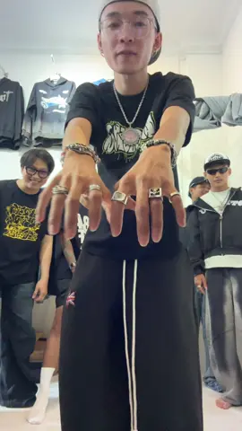 Fit Check With Ma Indonesia Friend 🖤#habisakal #9thStudio #9thvintagestore #fitcheck 