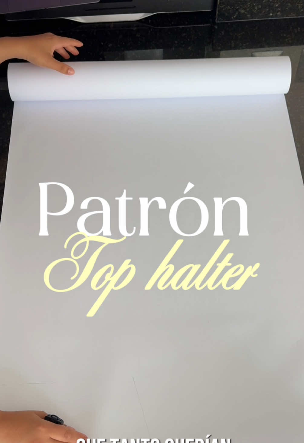 Respuesta a @Fabi Rodríguez682  Les comparto este tutorial que tanto me pedían 💖 TUTORIAL PATRÓN TOP HALTER Es mi primera vez intentando enseñar cómo hacer un patrón 👀 espero que les funcione, recuerden que aquí solo te faltan las tiras con las que se amarra el top. Si tienen más dudas, comenten en los comentarios 🤍 #patronesdecostura #sewing #patternsewing