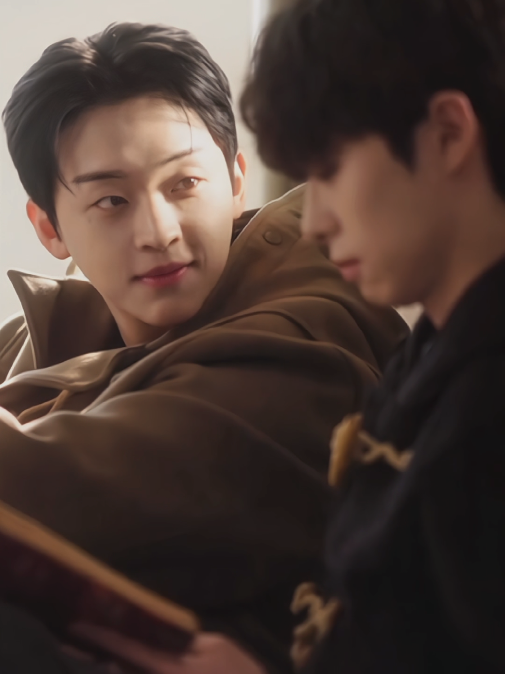 Nhìn ánh mắt đắm đuối mà anh nhìn  kìa chèn! Éc éc éc! Cả chiếc hôn rất chi là vừa vặn nữa chèn ơi! Á á á🥹🥹🥹 #mysecretvampire #filmilike #koreanbl #blseries #fypシ 