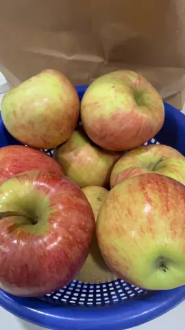 1 cup sugar 1 cup warm filtered water Mix in glass container 1 lb apple peel and cores Cover with porous cloth or paper towel Stir once daily for 5 to 6 days (to taste) Use sieve to remove peels and core.  Put in glass jar with lid. Store at room temperature. #Apple #AppleScrapVinegar #AppleJuice #SquareFootGardening4U