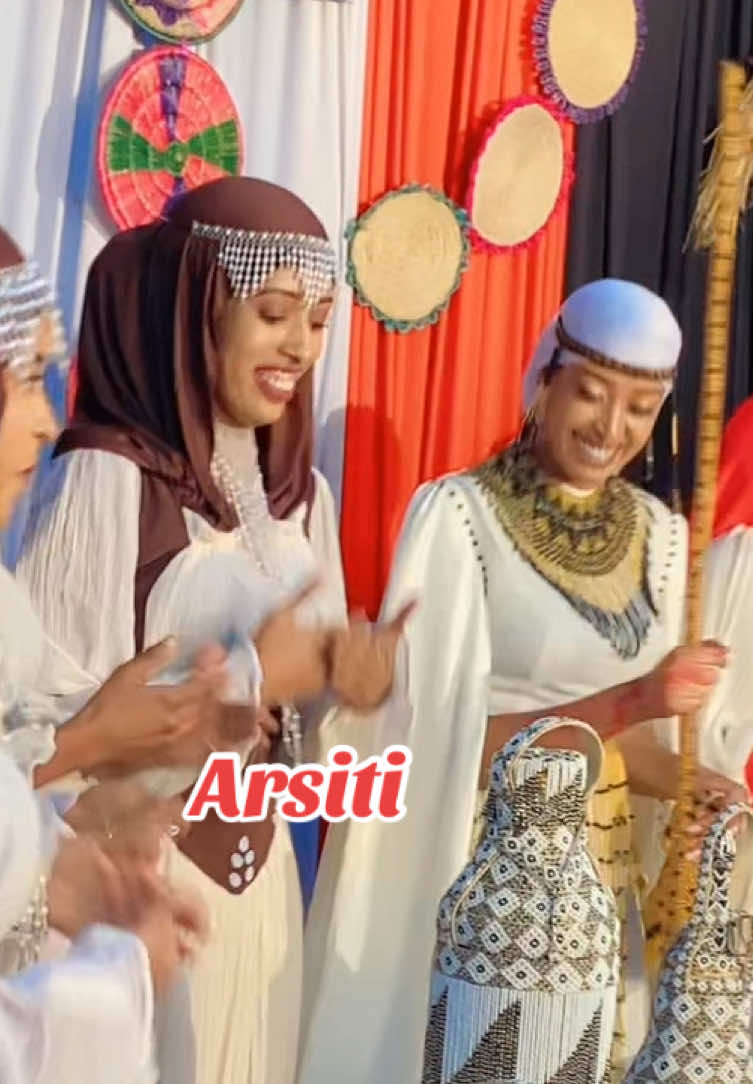 Obboleettii @Seb  Tiyyaa 🌳 @Jalatamtuu @Akbar 2na @Riyoo 