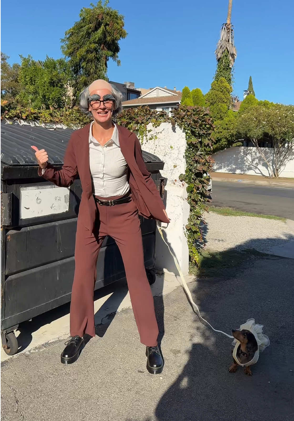 Happy hallowiener from the Devitos #halloween #halloweencostume #dannydevito 