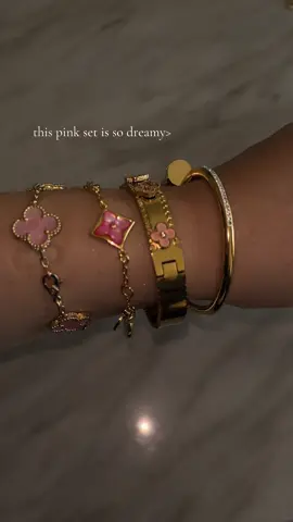 The pink Dream #jewelery #minory #bracelet #diamonds #goldbracelet 