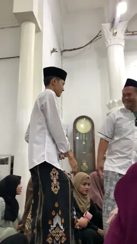 Masyaallah tabarakallah@Syafiqalatas Rutinan jumat kliwon Az Zahir#azzahir #kanzuzsholawatpekalongan #gussyafiq #zahirmania #fyp #abcxyz 