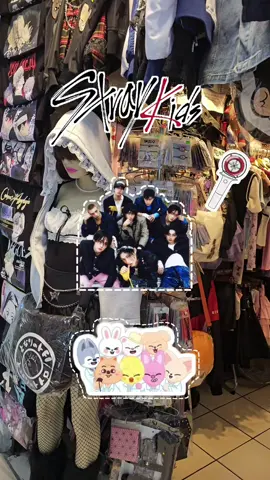 Merch de  #straykids #kpop    en DOandMO!! Cualquier polo lo puedes encontrar a s/37.00 en todas nuestras tiendas!!! (˵ •̀ ᴗ - ˵ ) ✧ (˵ •̀ ᴗ - ˵ ) ✧ (˵ •̀ ᴗ - ˵ ) ✧ ------------------------------------------------------ ------------------------------------------------------- ✨Pueden visitarnos en todas nuestras tiendas físicas de gamarra y el centro de lima: 🐰📍-
