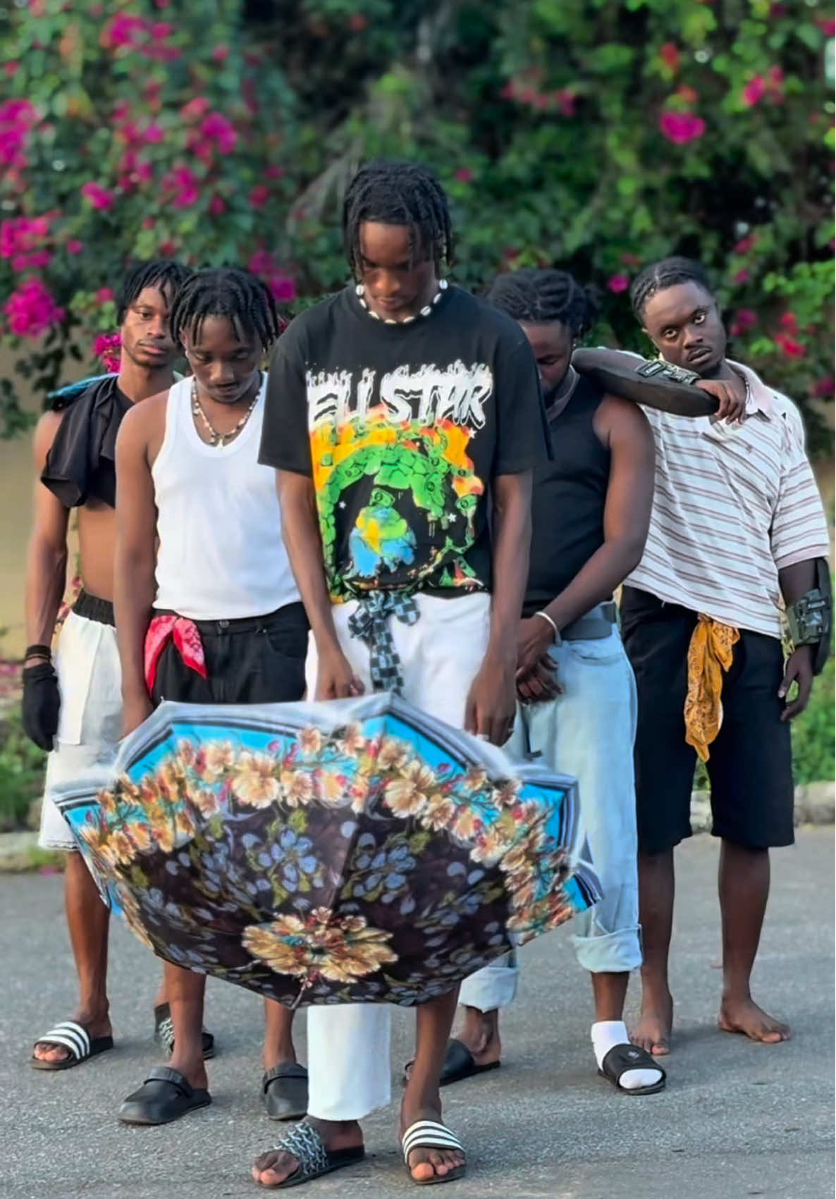 W/ @𝐃🅰️𝐍𝐂𝐄 𝐃𝐄Ⓜ️🅾️𝐍 @KWEKU VIRUS1🦀♍️🌟  @Almighty Terry💫✨  @ALLOFREEDOM 