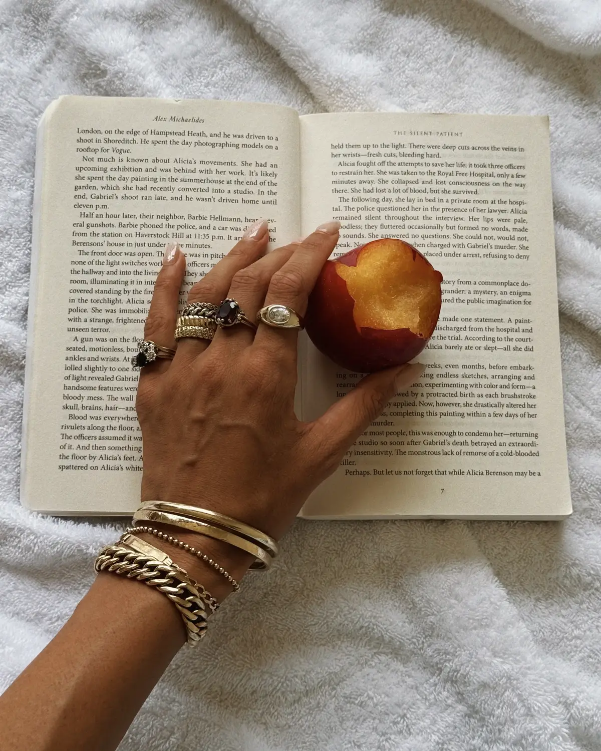 What’s in and on my hands as of late 😇✨  #jewelry #rings 