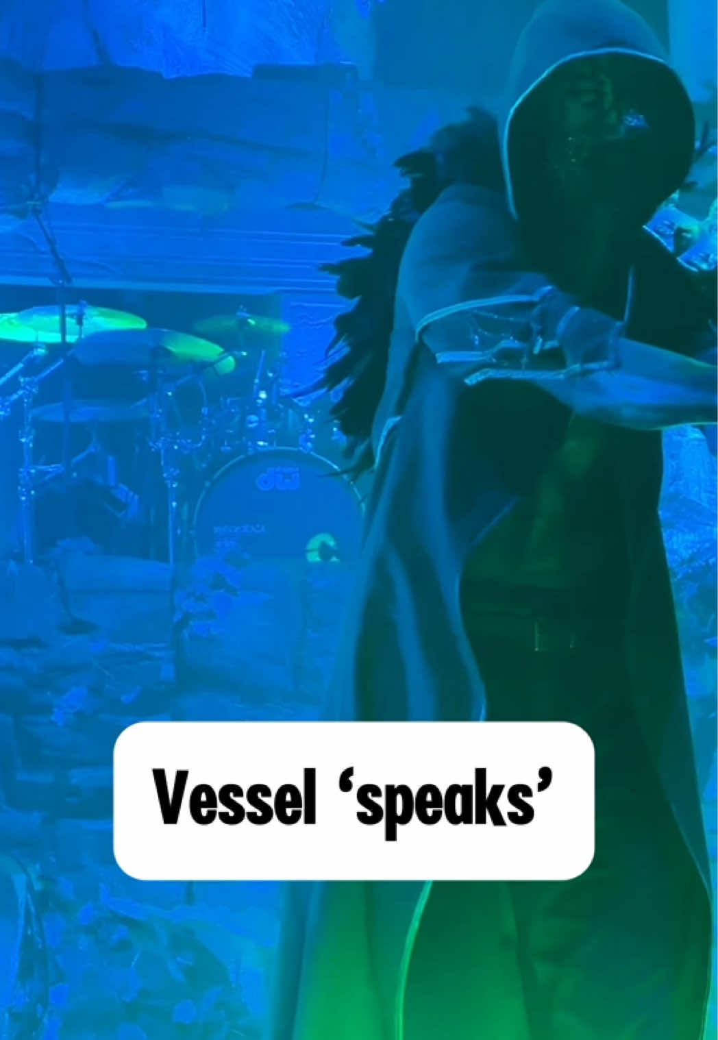 Everything about Vessel right here is absolutely perfect!!  #sleeptoken #sleeptokenband #sleeptokenworship #sleeptokenvessel #sleeptokenlive  🎥 @⚔️ Jess ⚔️ 