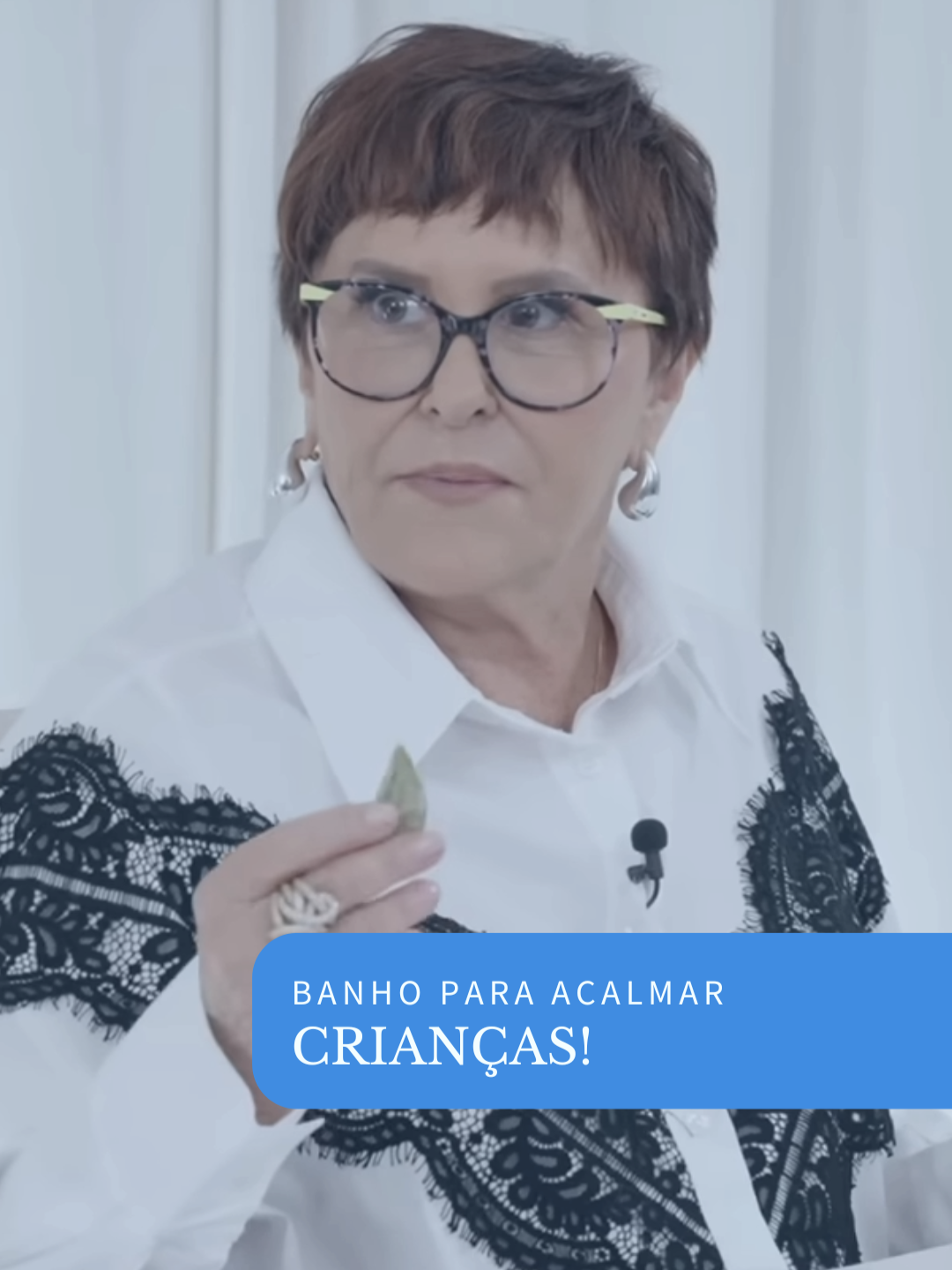 E como estamos perto do Dia das Crianças, compartilho com vocês este banho maravilhoso que ajuda a proteger e também acalmar os pequenos. Deve ser feito em uma sexta-feira! 💚 Corte do “Previsões com Márcia Sensitiva”, do @poddelas. #tiktok #marciasensitiva #sensemarcia #conselhos