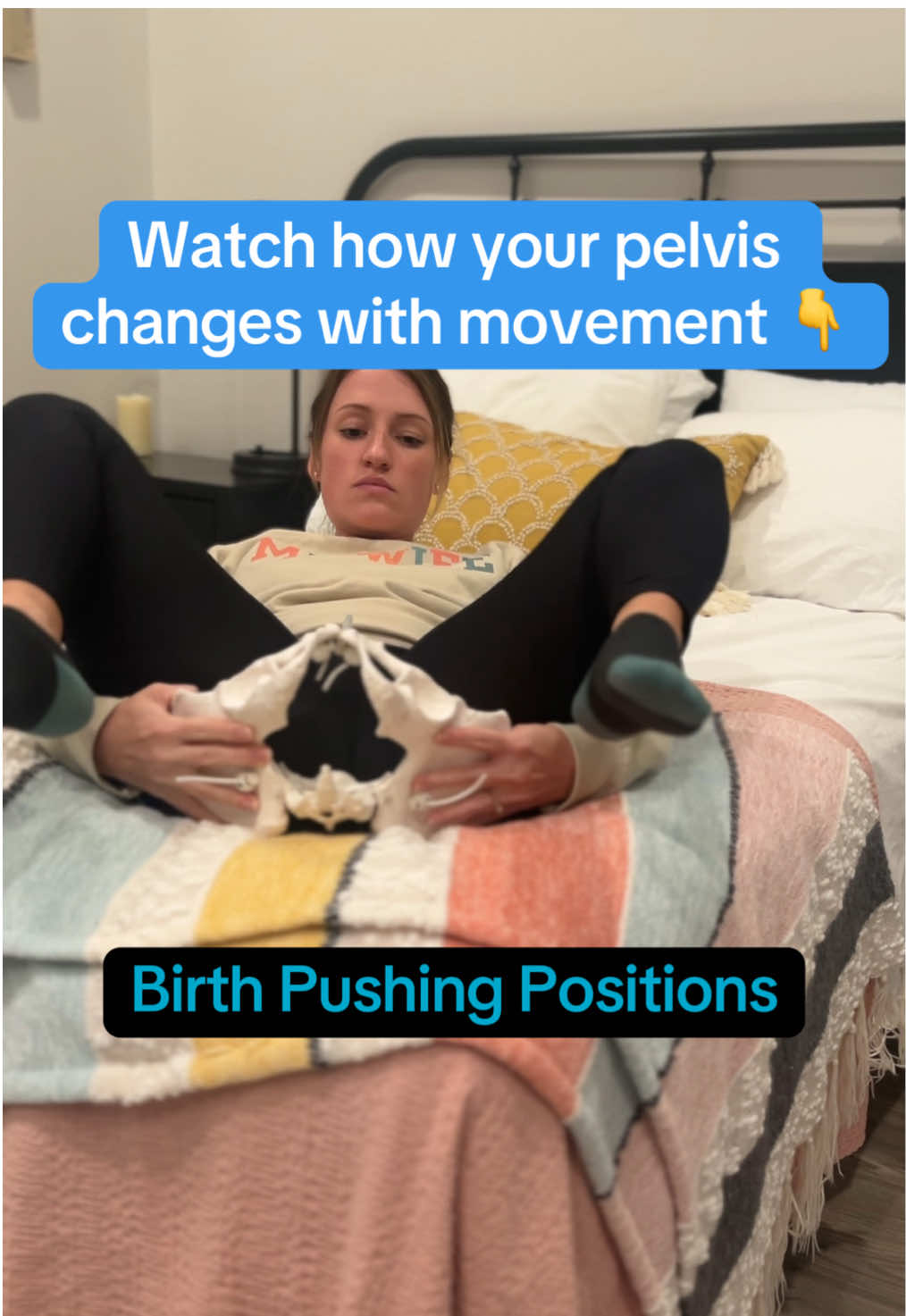 Knees together, ankles apart - it’s one of those small things that can make a big difference in birth. Your pelvic outlet actually widens when your knees are closer together! #birtheducation #birthpositions #laboranddelivery #midwife #obgyn 