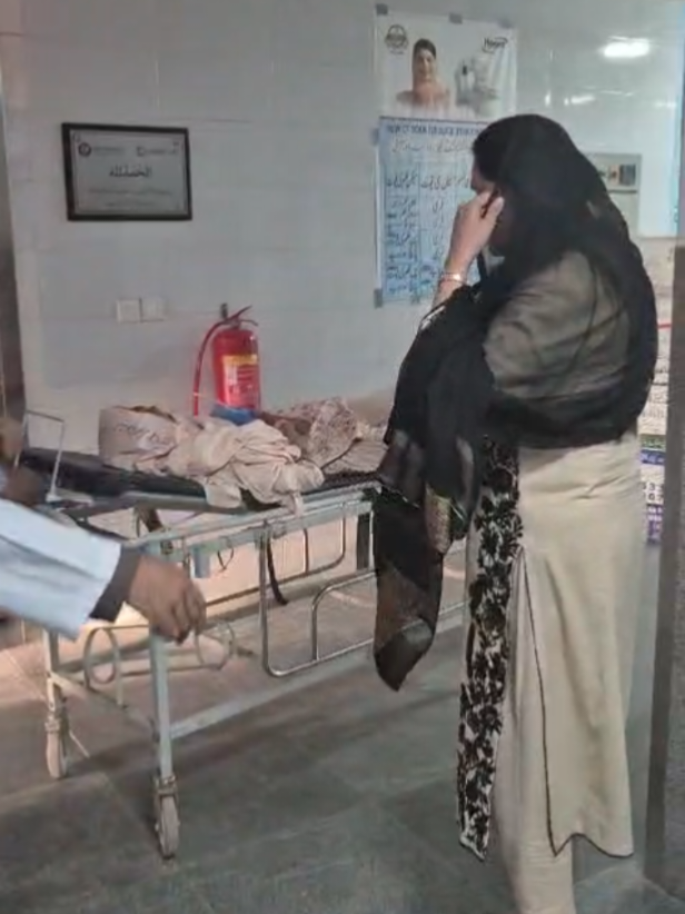 DC Sialkot #Ms Saba asghar ali deputy commissioner Sialkot #Deputy Commissioner Sialkot, Saba Asghar Ali, visited Allama Iqbal Memorial Teaching Hospital where she inquired about the health of patients and interacted with their attendants regarding the available medical facilities. She directed the hospital administration to ensure the best possible care for patients and to maintain a clean and pleasant environment in the hospital. The Deputy Commissioner said that caring for patients is both a duty and an act of kindness, and everyone should treat them with respect, compassion, and empathy #viralpage #foryou#allamaiqbalteachinghospital