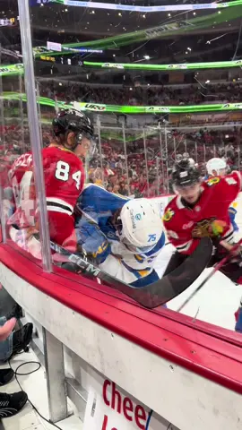 🤣😭 @Chicago Blackhawks #chicagoblackhawks #chicago #hawks #hockeytok #NHL 