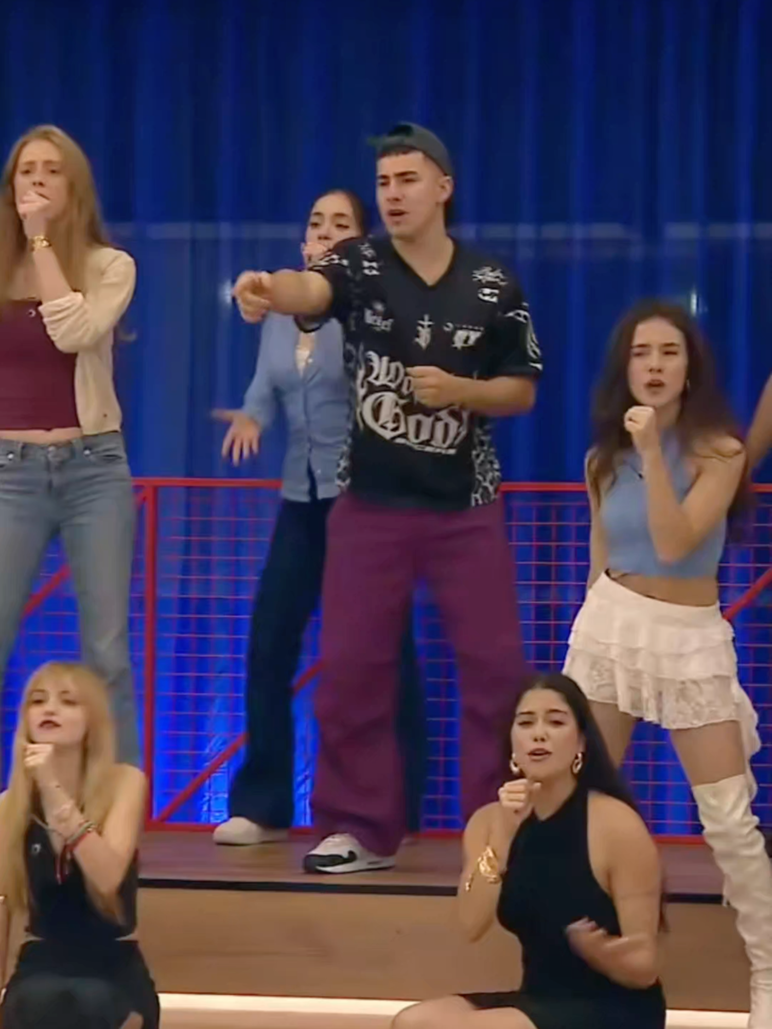 💙 TODOS cantan “SIN MIEDO” en el PRIMER PASE de MICROS de la GALA 4 de #OT2025 🎶⭐️ Podéis verlo COMPLETO en #ConexiónOT9O en @primevideoes 👀