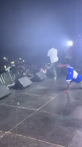 @Mister djamtoun 🇬🇳🇬🇳 met le feu au concert made ouest à Laval 