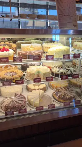 Cheese Cake Factory. #cheesecakes #cheesecakefactory #newcheesecake 