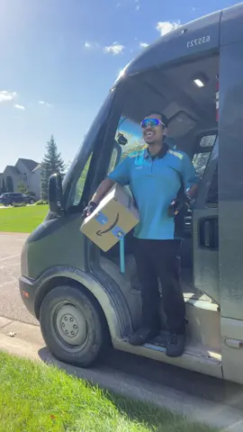 I’ve been waiting all year to post this😂😂😂 #fyp #amazondriver #foryoupage #spongebob #leiferiksonday 