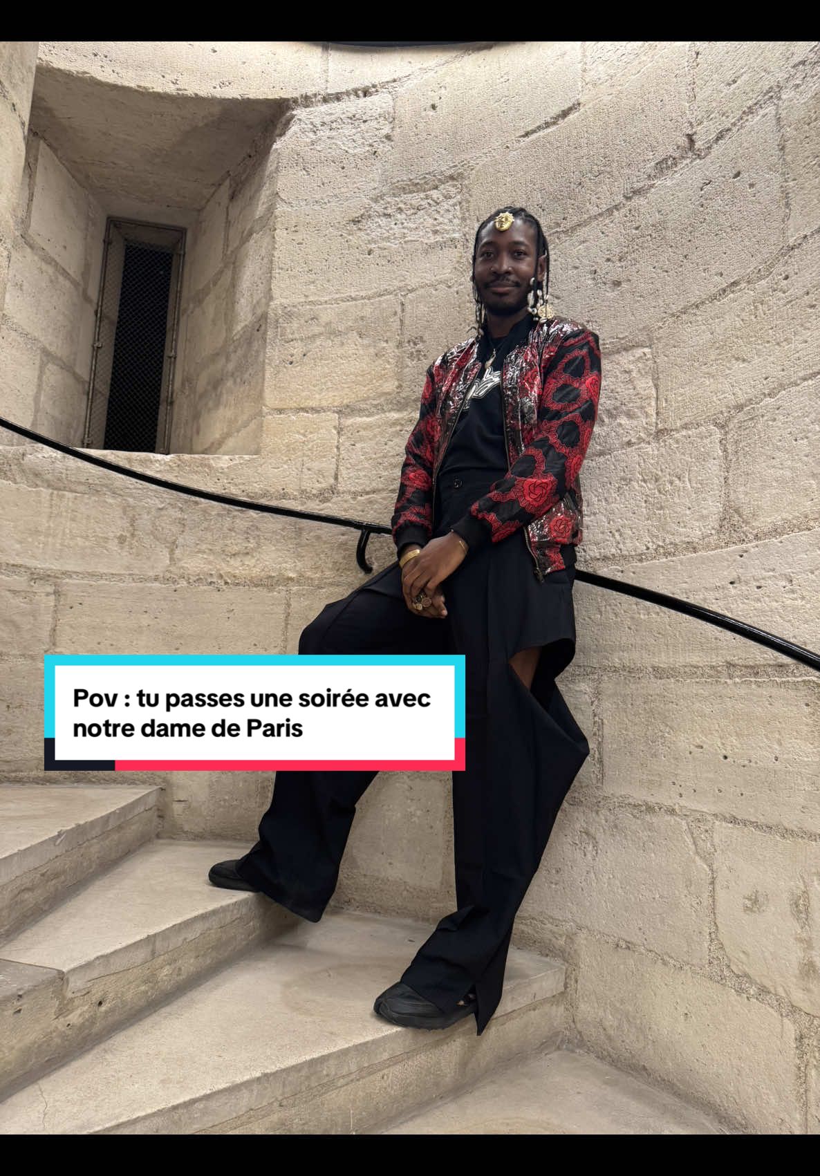 Visite stylée dans les jupons de notre dame de Paris #paris #style #OOTD #pfw #yolo 